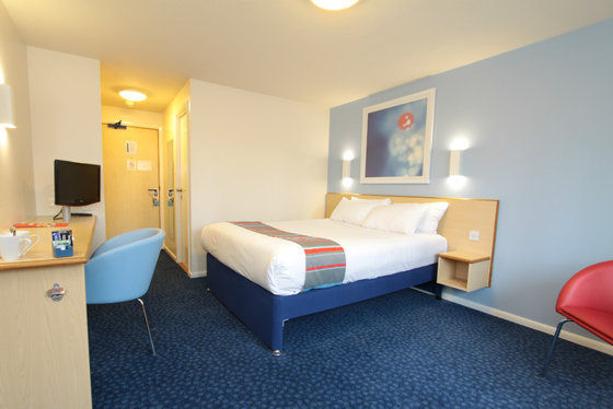 Travelodge London Central Bank Номер фото